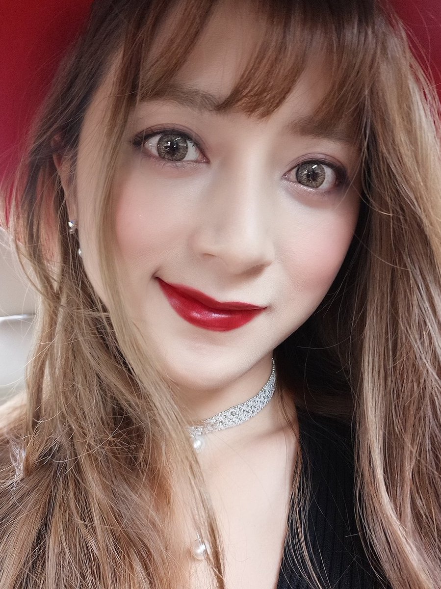 Ely_li850's tweet photo. Being loved in love is the happiest thing😝 https://t.co/esEgmdwSkF