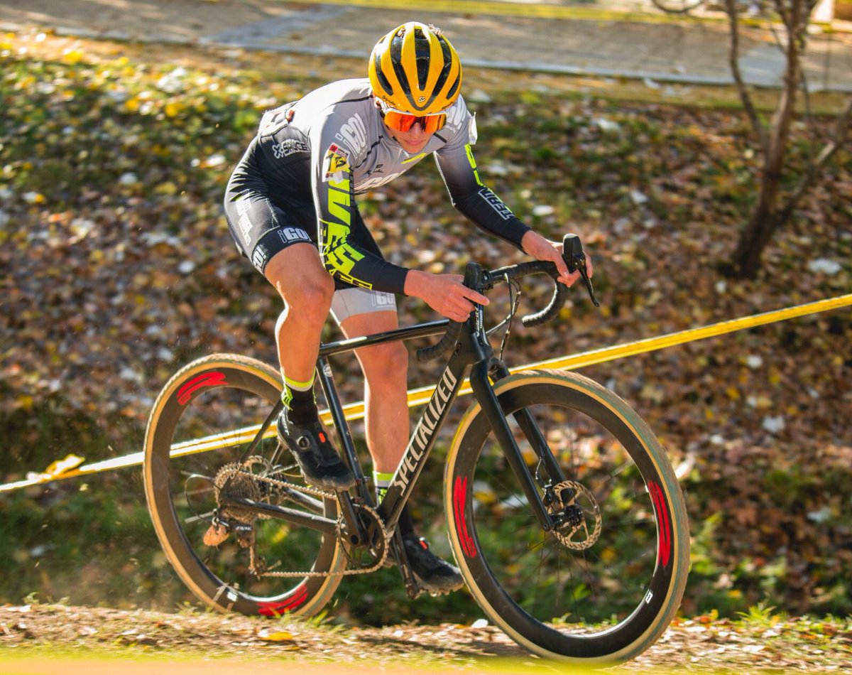 Emilio Reinoso convocado por la <a href="/FMCICLISMO/">fmciclismo</a> para disputar el Campeonato de 🇪🇸 de ciclocross en Xátiva

¡Enhorabuena y suerte! 💪🏼💪🏼

#ciclismo #deporte #sanmartindevaldeiglesias