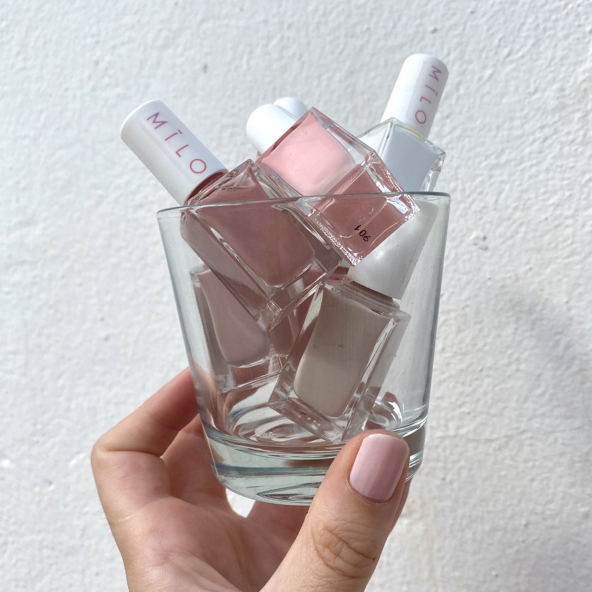 CosmeticsMilo's tweet photo. Enjoy 50% off all our nail polishes on https://t.co/ivguwrBLwf ✨ https://t.co/249C76zl8P