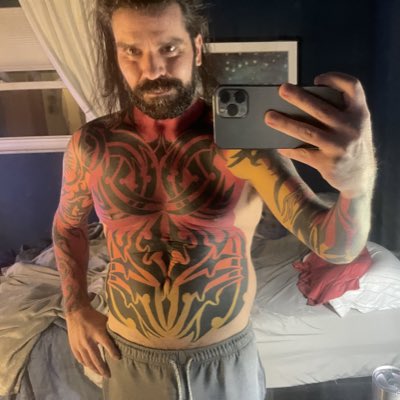 TJDrEsquire's tweet photo. #NewProfilePic https://t.co/cOUqz89wkr