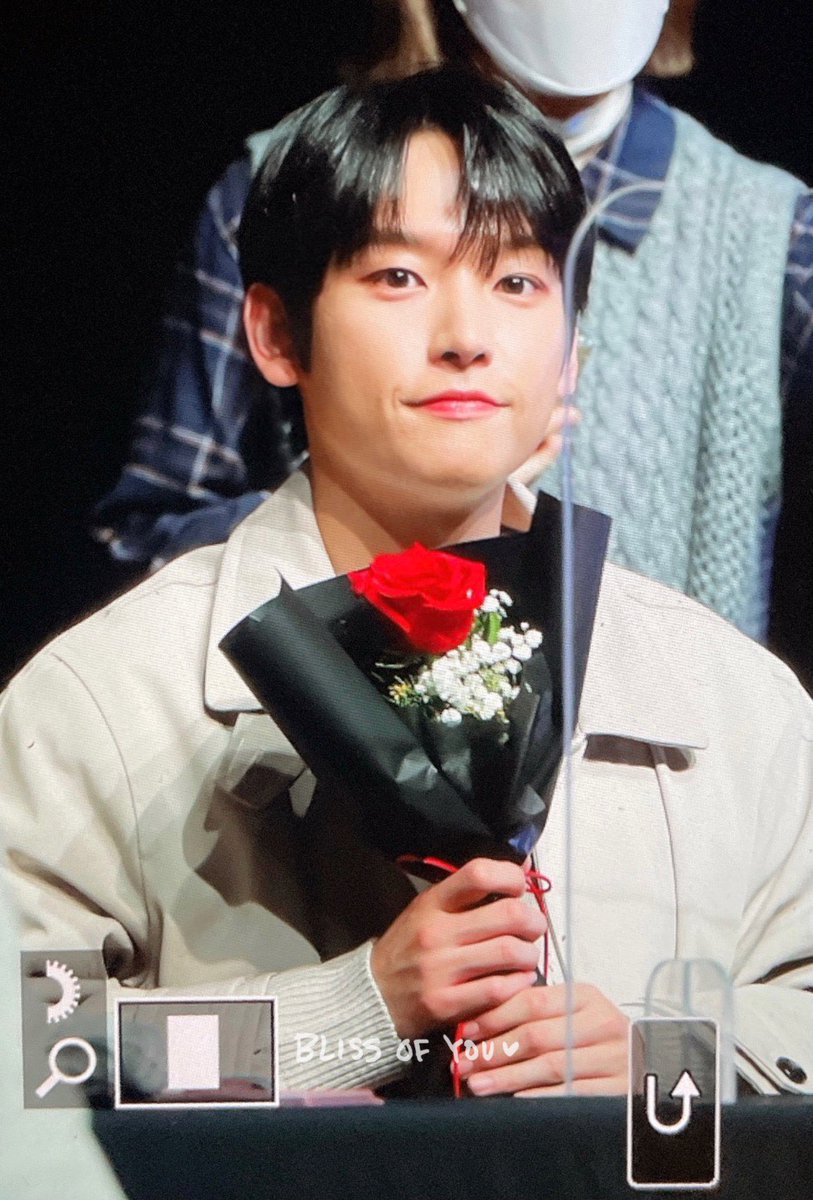 BlissofU_is's tweet photo. 211227 
#INSEONG #SF9 #인성 #김인성 @SF9official https://t.co/G7rsIWO0em