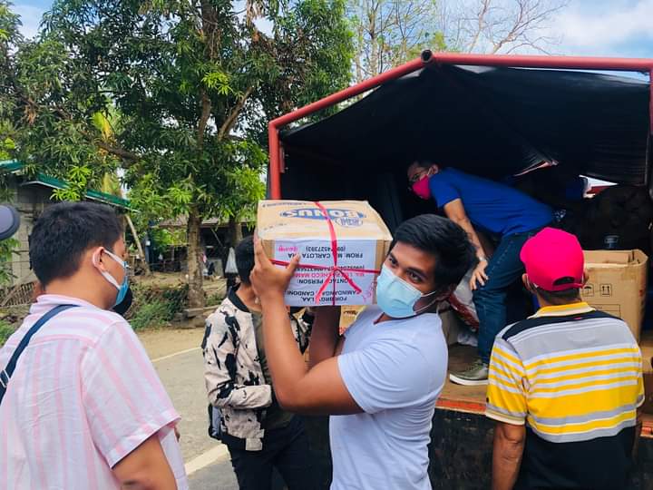 coreph1's tweet photo. [...] Brgy. Laa, Camindangan, Municipality of Candoni. You may also support their relief operations through https://t.co/RUnHOf63Pw.  

You may give to https://t.co/4wHFlalypU to help ease their pain this holiday season! https://t.co/z2OwToTpu1