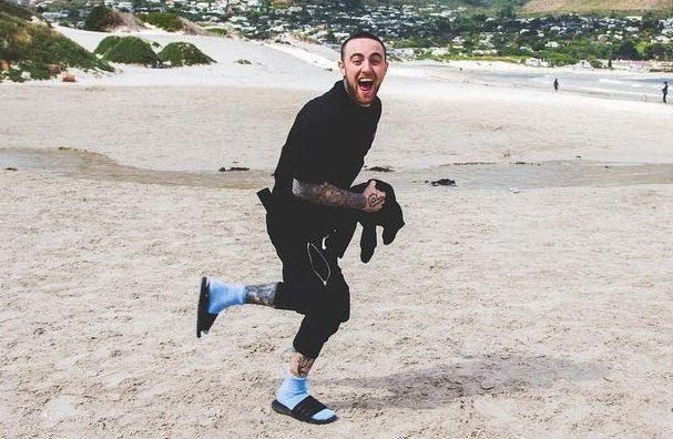 _c_l_o__'s tweet photo. Last Mac Miller Monday of 2021 https://t.co/I4s6FoPyBj