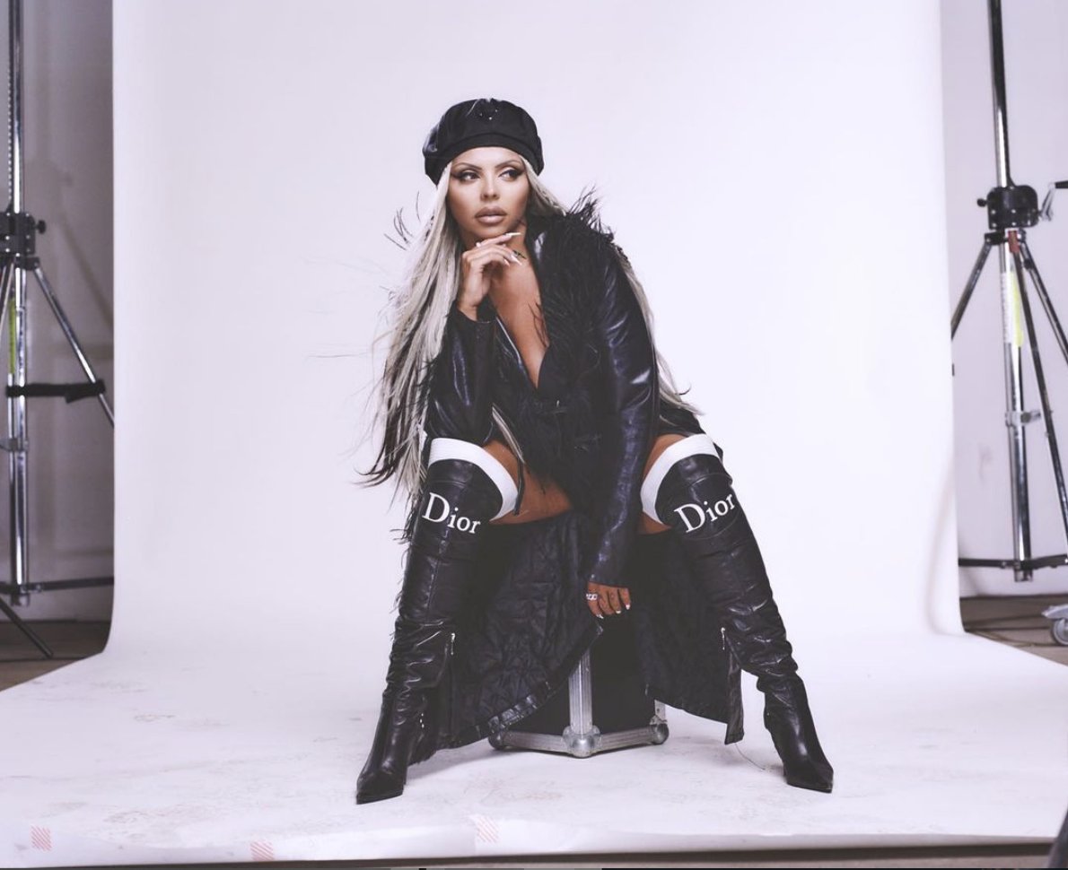 updatecultura's tweet photo. Forbes lista álbuns de Camila Cabello, Taylor Swift, Harry Styles, Jesy Nelson e Ariana Grande como os mais aguardados de 2022. https://t.co/WzZ3y6oWg4