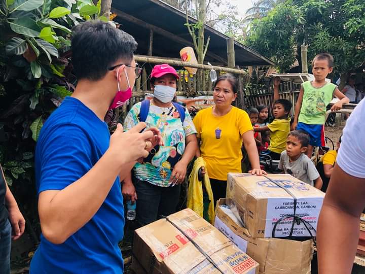 coreph1's tweet photo. #𝗢𝗱𝗲𝘁𝘁𝗲𝗣𝗛 𝗕𝗮𝗻𝗴𝗼𝗻 𝗡𝗲𝗴𝗿𝗼𝘀𝗮𝗻𝗼𝗻 𝗘𝗺𝗲𝗿𝗴𝗲𝗻𝗰𝘆 𝗥𝗲𝘀𝗽𝗼𝗻𝘀𝗲 𝗨𝗽𝗱𝗮𝘁𝗲:

Through the initiative of the Communication Society of USLS, six boxes of goods, clothes, blankets, and toys with 2 boxes of relief packs were delivered and shared to [...] https://t.co/Fexw6GXQzs