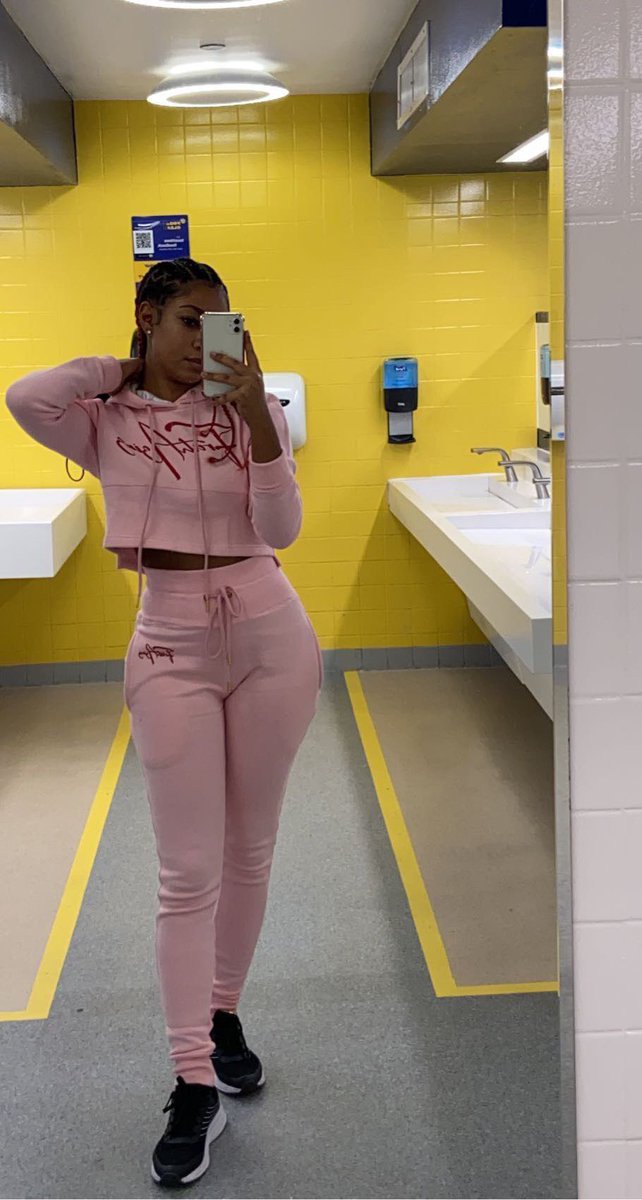 QueenSheks's tweet photo. I only get better💕 https://t.co/W255MlNnNB