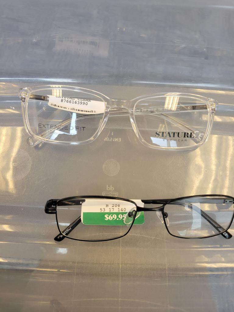 Dollarlogic's tweet image. Took me 30 seconds to pick out glasses. The cheapest. No matter what you think you look like in glasses others think differently, so just buy whatever. #fashionhack