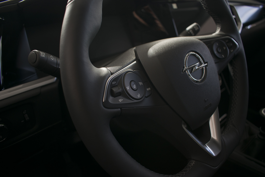 grupogedauto's tweet photo. YA HA LLEGADO EL NUEVO GRANDLAND. Lo tenemos en exclusiva durante toda la semana, en nuestras instalaciones de Opel Extredauto Mérida.#grupogedauto #Mérida #Badajoz #Plasencia #Cáceres #carslovers #carswithoutlimits #zafra2021 #HeyCar #Clicars #carwow  #OpelGrandland #Extredauto https://t.co/y9EQZG3gqU