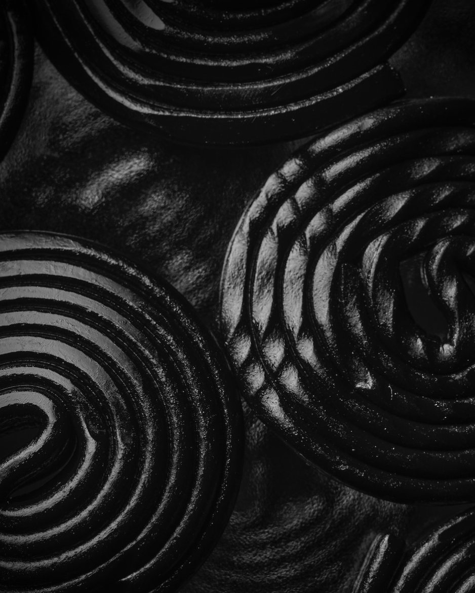 “…The heavier, thicker dark of winter gives us a chance to dream a little while we are awake – a kind of reverie or meditation, the constellation of slowness, silence, and darkness that sits under the winter stars.” -Jeanette Winterson, “Why I adore the Night”
#YYZ