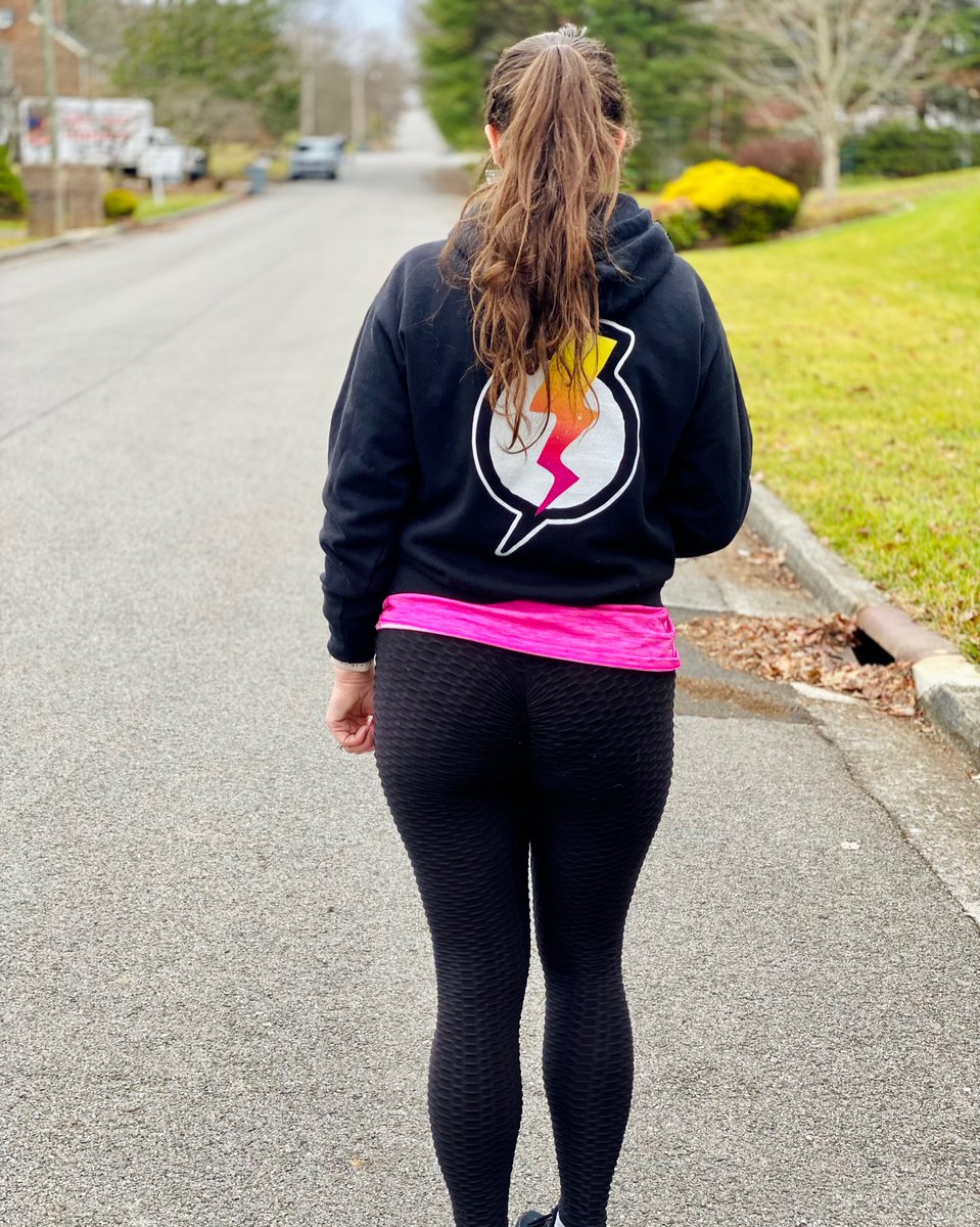 Foxxyduck tweet media