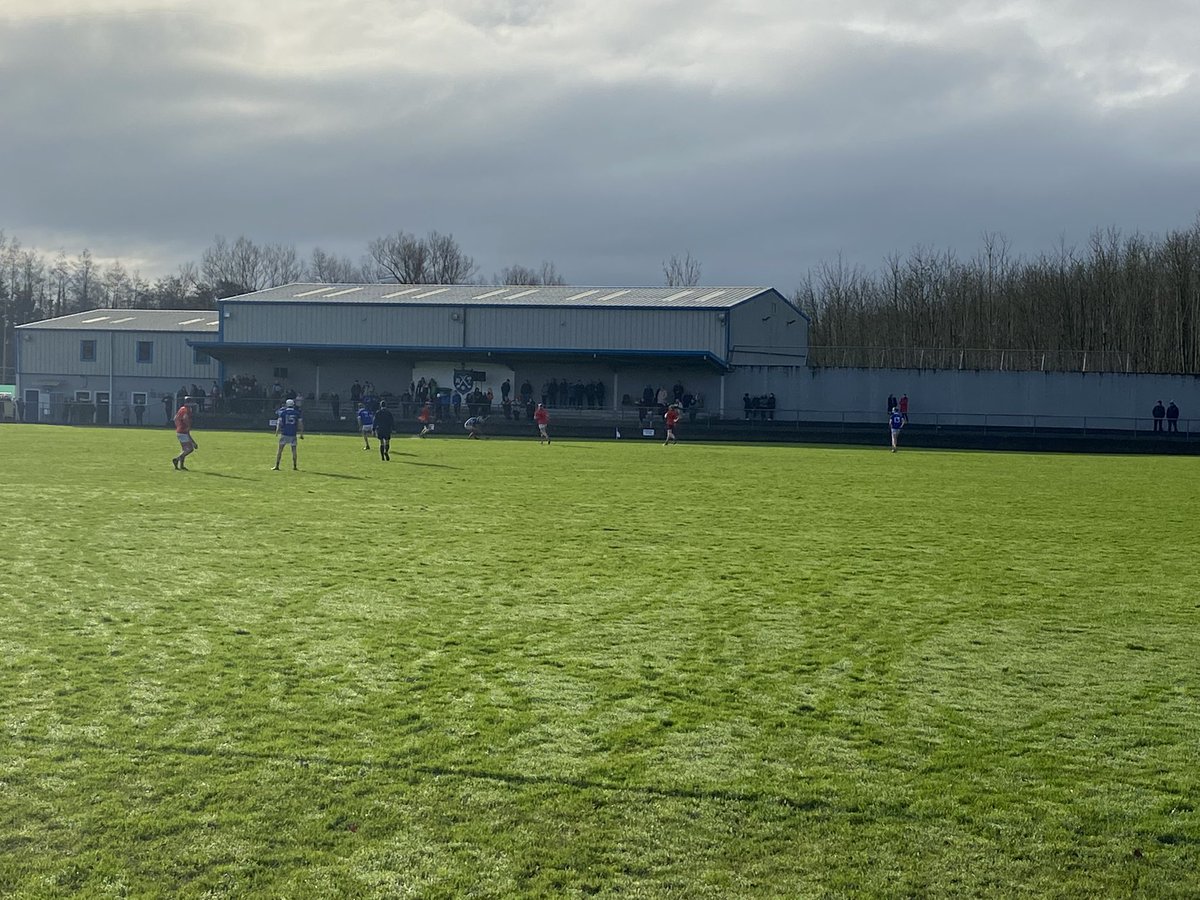 GCLuimnigh's tweet photo. Lá fíor speisialta inniu le #CairdeJohn. Buíochas ó chroí le @CratloeGAAClub agus @gclsport as ucht é a eagrú. A lovely atmosphere on a very special day. Huge turnout from Scoláirí agus iar-Scoláirí @GCLuimnigh along with the fabulous community of Cratloe. https://t.co/rQbpH1NOyP