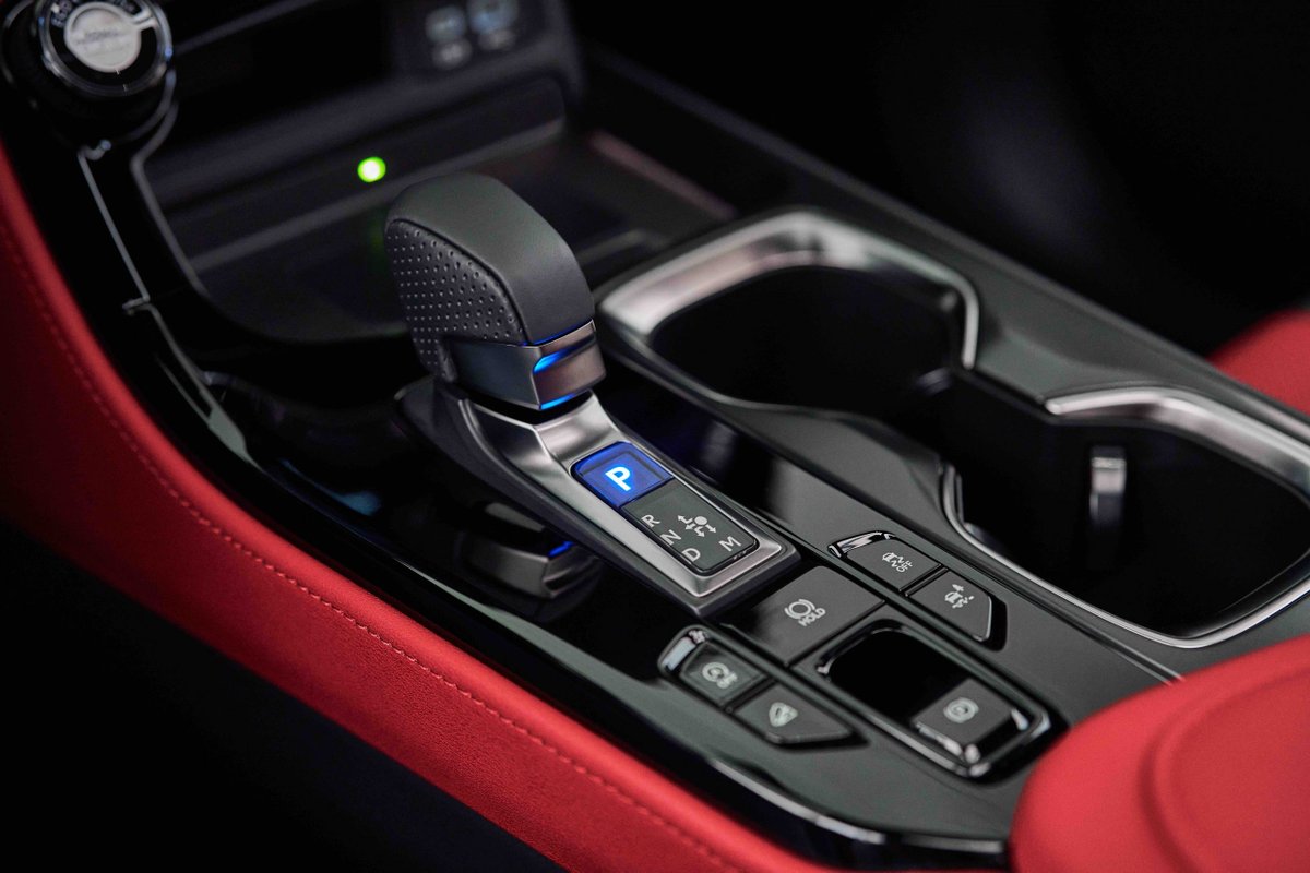 Lexus Woodland Hills tweet media