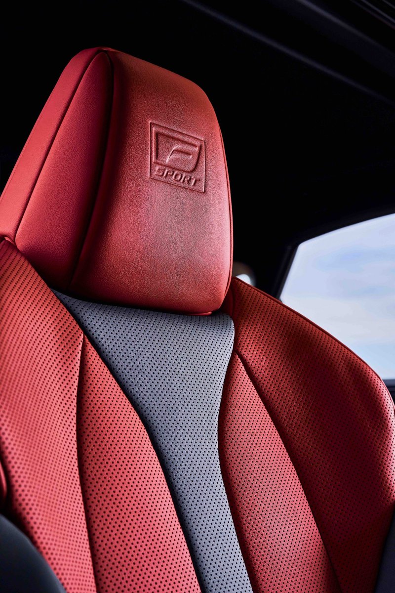 Lexus Woodland Hills tweet media
