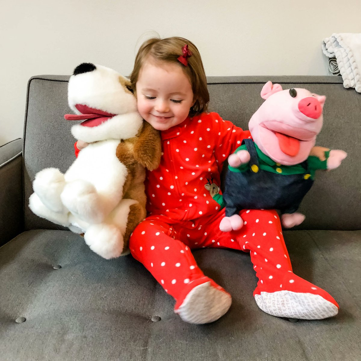SimplyFun's tweet photo. Nothing like a group hug from our charming puppet pals, Pickles and Digger! Fun Fact- Pickle's hidden talent is opera singing the ABC's but shhh, don't tell him we told you. He's also really shy about it. #puppetparty https://t.co/BKs4V2E6Ac