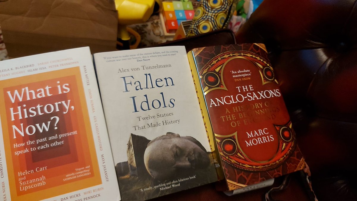 Putting my Christmas money to good use. I'm looking forward to getting stuck into these 😍
<a href="/alexvtunzelmann/">Alex von Tunzelmann</a> <a href="/HelenhCarr/">Helen Carr</a> <a href="/sixteenthCgirl/">Suzannah Lipscomb</a> <a href="/Longshanks1307/">Marc Morris</a> <a href="/historybookgrp/">History Teacher Book Club</a>