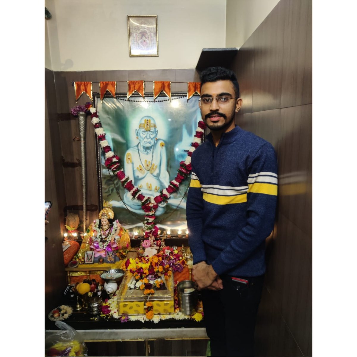 Saket Wankar tweet media