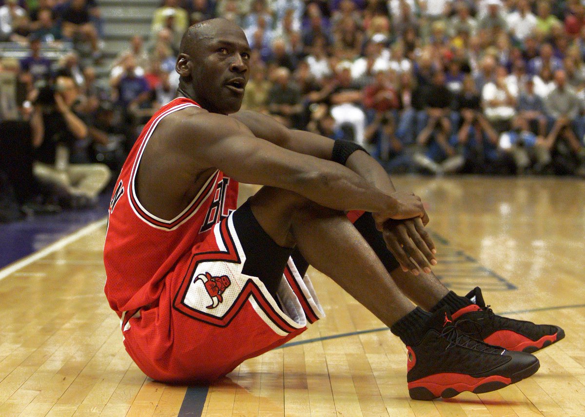 SaycheeseDGTL's tweet photo. Michael Jordan is the highest-paid athlete ever, with $2.62 Billion in career earnings. Only 6% of his money came from actually playing basketball. He makes $150M a year from Air Jordan sneaker royalties receiving a 5% royalty from every sneaker sold. https://t.co/Nd8uzOSyqd
