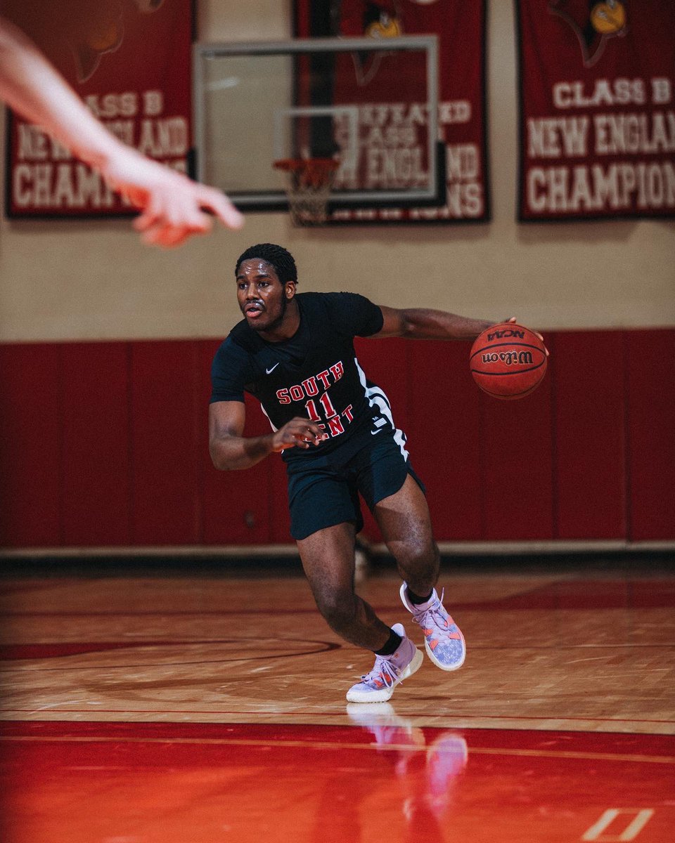SouthKentHoops's tweet photo. #MotivationMonday “New Year’s bring new beginnings but don’t sacrifice the things that have gotten you this far just because new is new” - Coach Chills #skshoops #sksnation https://t.co/fdFZenmVbq