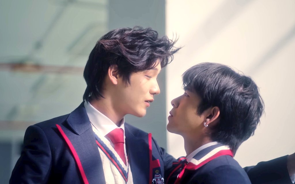 eclipsethesun4's tweet photo. SCREAMING #Mii2 #IfYouLoveTeaser https://t.co/gW6lLn4YzD