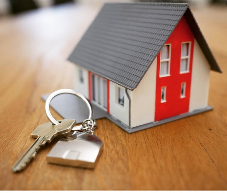 🏠🔑 If you were hoping for some new house keys under the tree, let us help make that wish come true. Stay connected with us on our Social Media Platforms!

facebook.com/druppelandasso…

x.com/druppelchris/

druppelandassociates.com

instagram.com/druppelandasso…