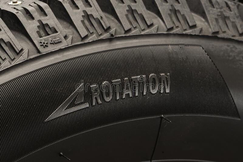 أنواع مداسات الإطارات Tire Tread Patterns تتوفر الإطارات بأنواع للمداس