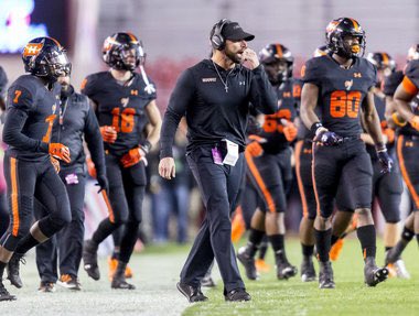 RedElephant_FB's tweet image. FUN FACT: At every school Coach Niblett has been, he has led them to an undefeated season! #ATM 🏆💍

➡️ 2013 Hoover HS 
(15-0) *National Champions*

➡️ 2012 Hoover HS 
(15-0) *State Champions*

➡️ 2007 Oxford HS 
(10-0)

➡️ 2004 Oneonta HS 
(15-0) *State Champions*