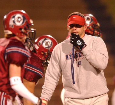 RedElephant_FB's tweet image. FUN FACT: At every school Coach Niblett has been, he has led them to an undefeated season! #ATM 🏆💍

➡️ 2013 Hoover HS 
(15-0) *National Champions*

➡️ 2012 Hoover HS 
(15-0) *State Champions*

➡️ 2007 Oxford HS 
(10-0)

➡️ 2004 Oneonta HS 
(15-0) *State Champions*