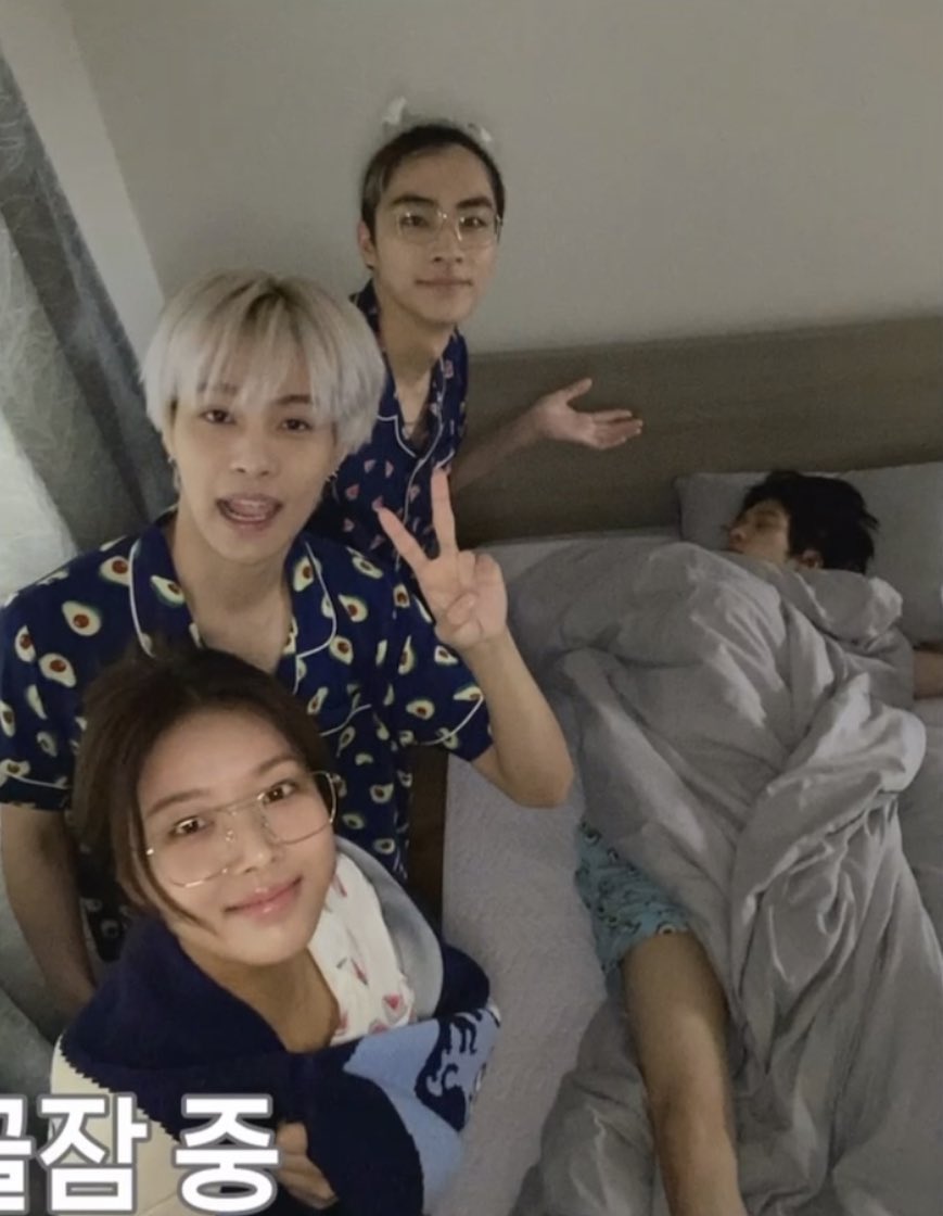 กาเบม tweet media