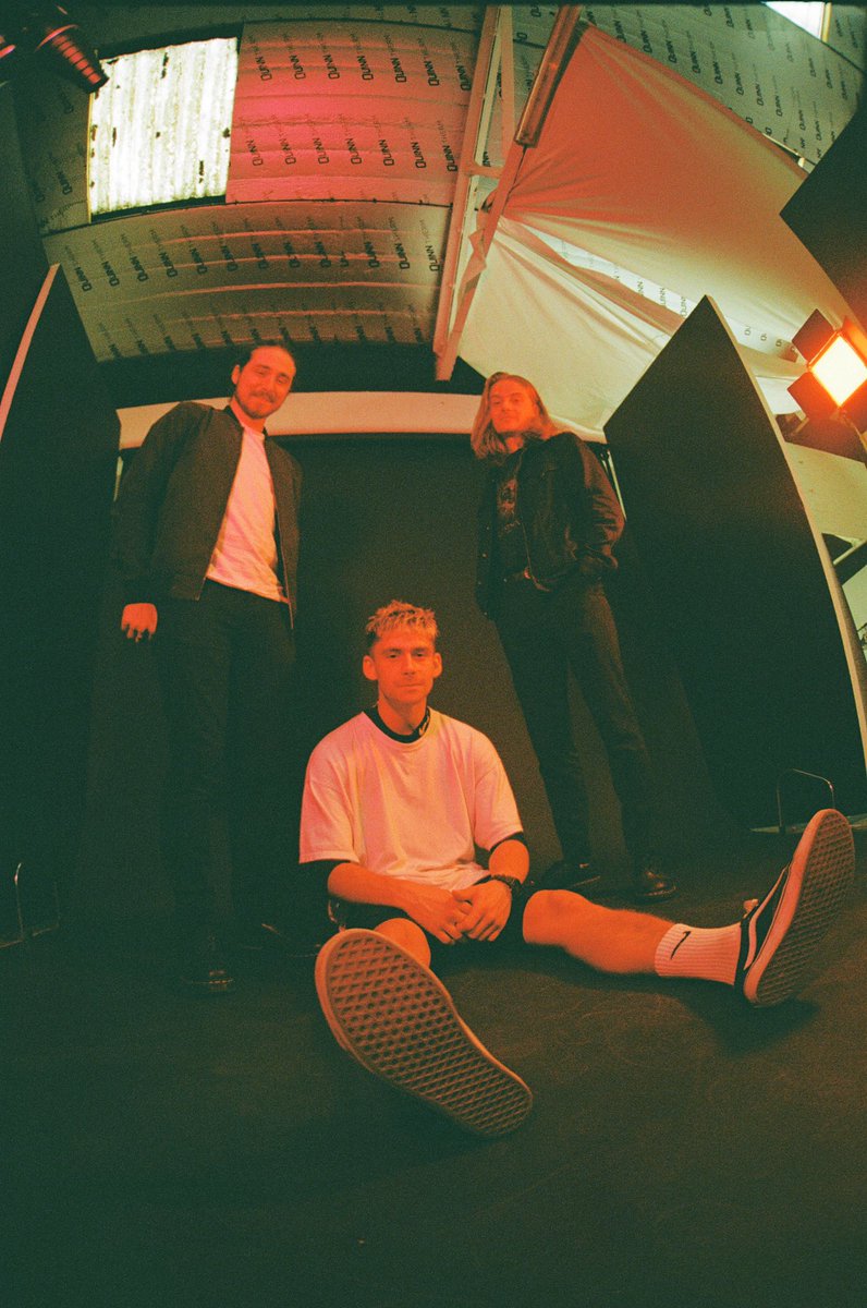 minorkeycomedy's tweet photo. last gig of the year for us tonight

 It’s been a sick 6 months since our first release and you best believe we’ve got plans for 22

see you at 9pm if you want your chin testing, you know where x https://t.co/VMTP5oepDI