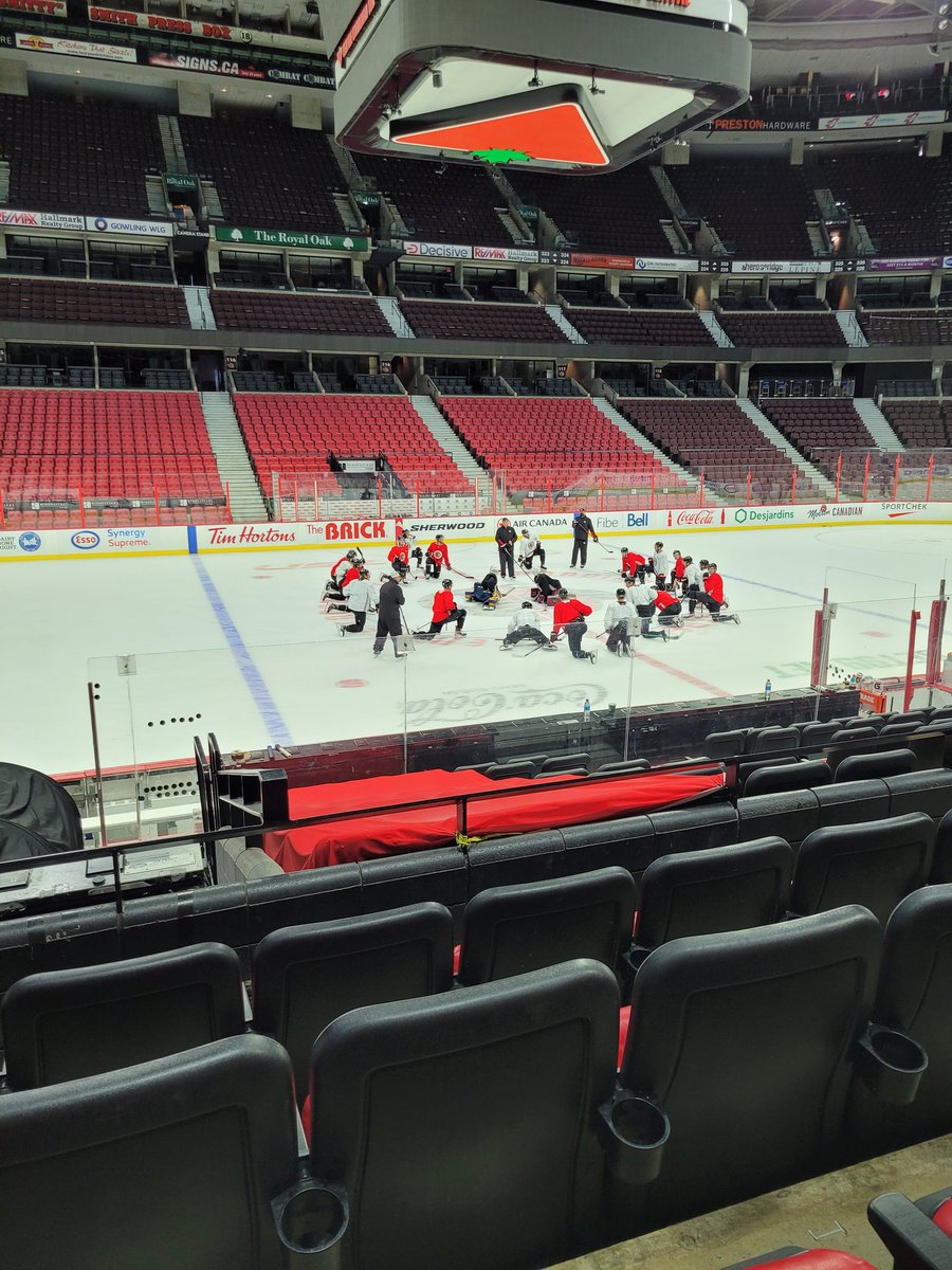 TSN1200's tweet photo. The two stand-in goalies lead the final stretch in practice. https://t.co/YOYfRYT5Ux