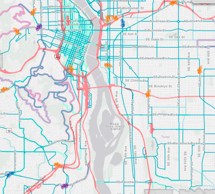tiffanycamhi's tweet photo. If you're in Portland and - like me - have to drive into work today, this map from @PBOTinfo is super helpful for route planning. I'm using it to see which roads are likely salted.

https://t.co/NCIatAX2aj https://t.co/deMUkBuyat