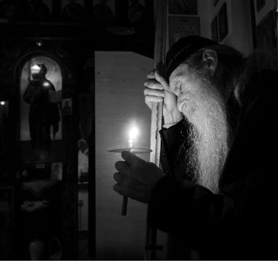 Όταν ο Θεός αποφασίσει να σε πάρει, θα σε πάρει, όσες προφυλάξεις κι αν έχεις πάρει.

 Ο ευσεβής Εφραίμ της Αριζόνας