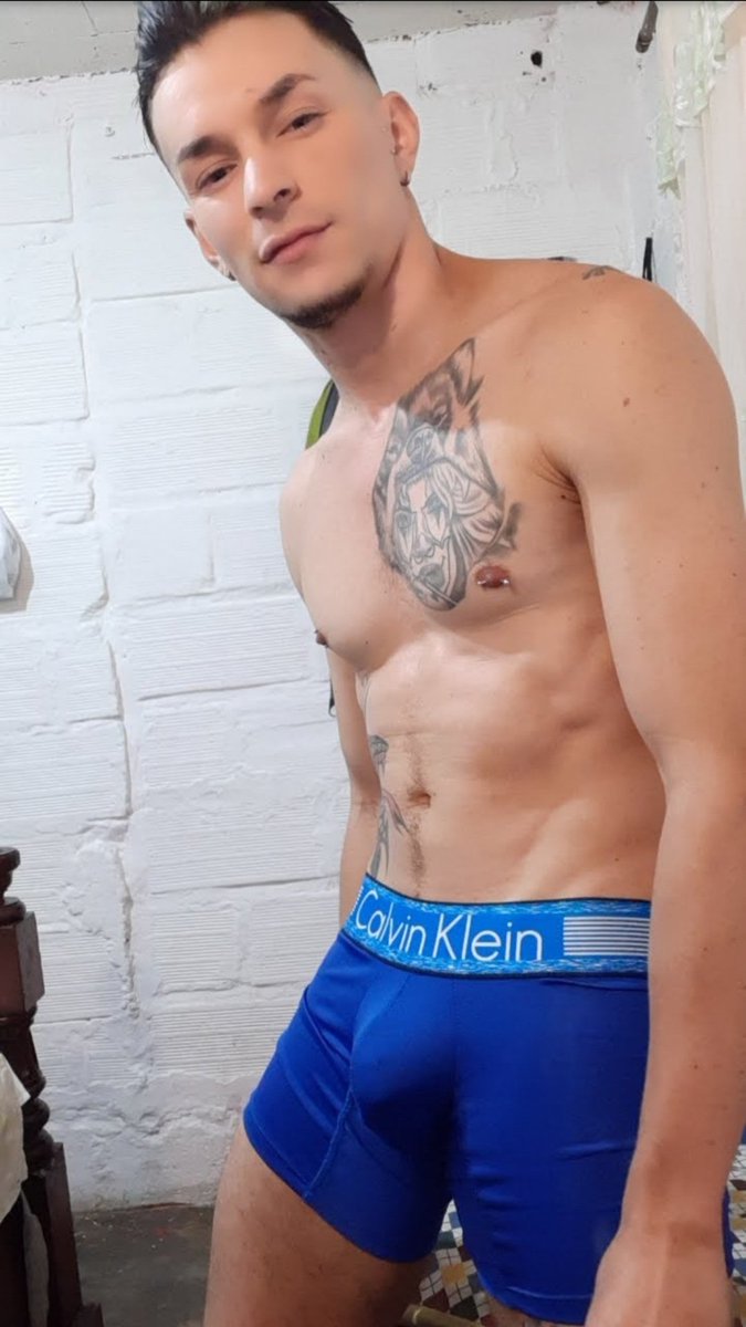 Danyerzapata_'s tweet photo. ...Me les crecí señores, hoy estoy de cumpleaños ...                           
  🥳🍻🎂  Rt  si quieres soplarme la vela 😈🍆🤤 https://t.co/KbYPuLlkuJ