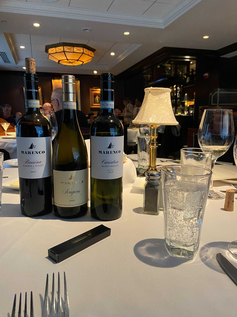 ViasWine's tweet photo. DInner with @marencovini 🍾 save your seat! https://t.co/BAziAYQiHM