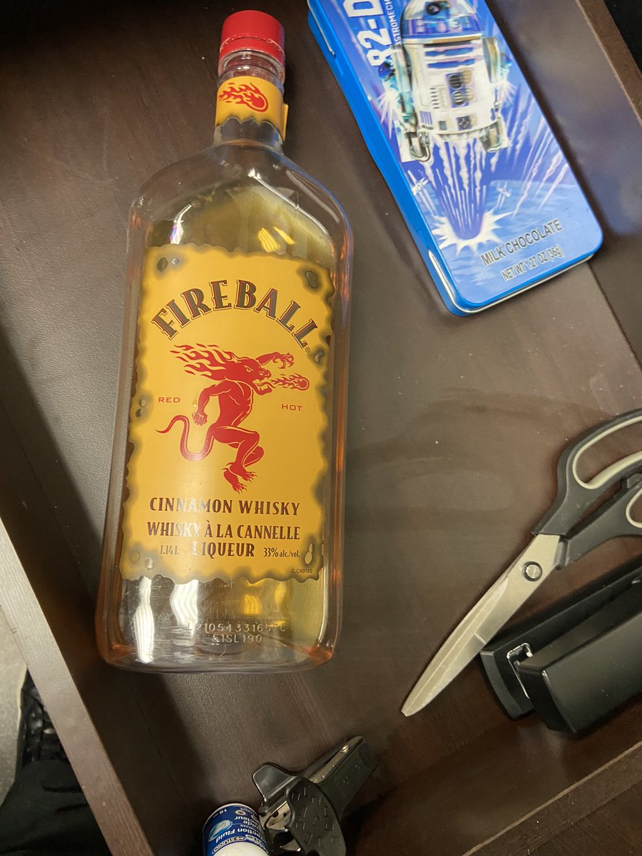 deadpetland's tweet photo. Tell me it’s Monday without telling me that it’s Monday.
#MondayMood #MondayMotivation #Fireball #FireballFeeling @fireballca @FireballWhisky https://t.co/Bnojl2sNDI