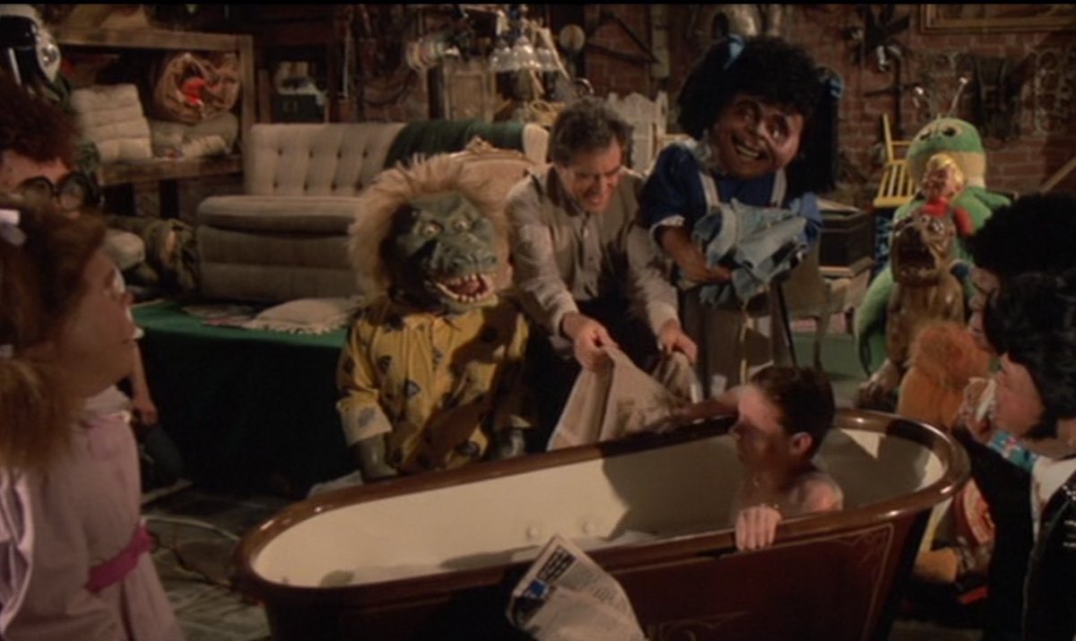 clamshellcase's tweet image. We finally found a film that could damage children irreparably and involved characters living in a literal trash can. Garbage Pail Kids, where disgusting little goblin “children” work in a sweatshop and pee and vomit and eat human body parts.
zero-science.com/2021/12/27/cla…