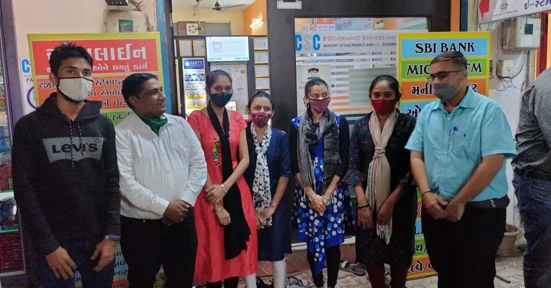 DmValsad's tweet photo. Today CSC Gujarat State Head and SPM Pardi Block Valsad District CSC Centre Visit And Guidance for Prospect.
@CSCegov_ 
@dintya15 
@CSCGujarat 
@CscValsad 
@InfoValsadGoG https://t.co/6qvhsb5hki