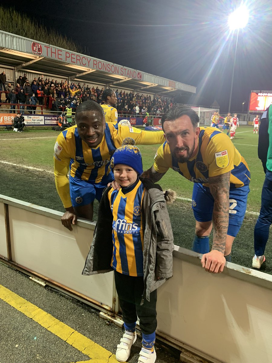 nev_lar86's tweet photo. Top lads!! Made Frankies Xmas even more special - Salop 🔵🟠 @DanUdz9 @ryan_bowman12 https://t.co/NBhtjDNP88