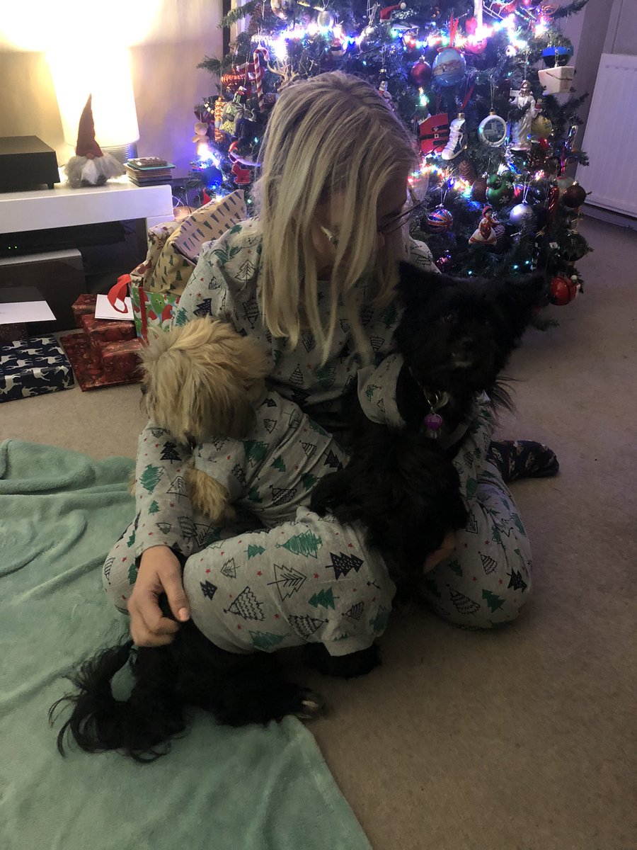 Tilly95156835's tweet photo. Matching pjs! https://t.co/so1xHFWPPD
