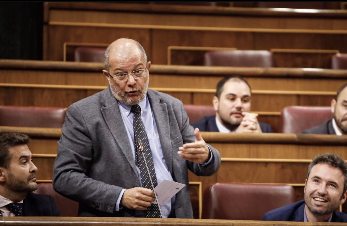 GuillermoDiazCs's tweet photo. Le conozco bien. Castilla y León merecen un hombre con palabra. Aquí lo tienen, ⁦@FranciscoIgea⁩ https://t.co/jU4yUy4PFS