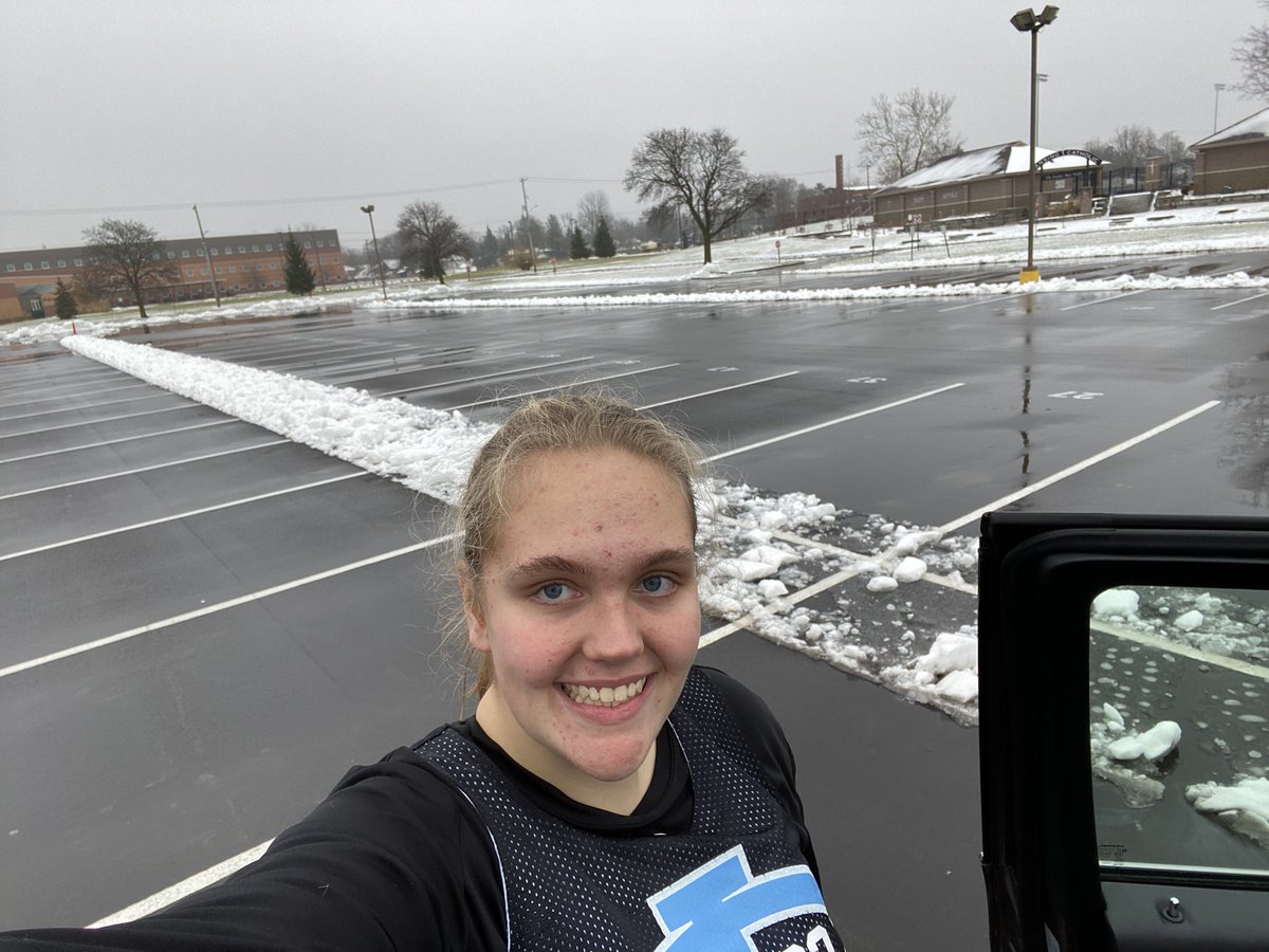 Had a great Christmas break. Super happy to be back in the gym with my team <a href="/Cougargirlbball/">Coach Kacee</a>