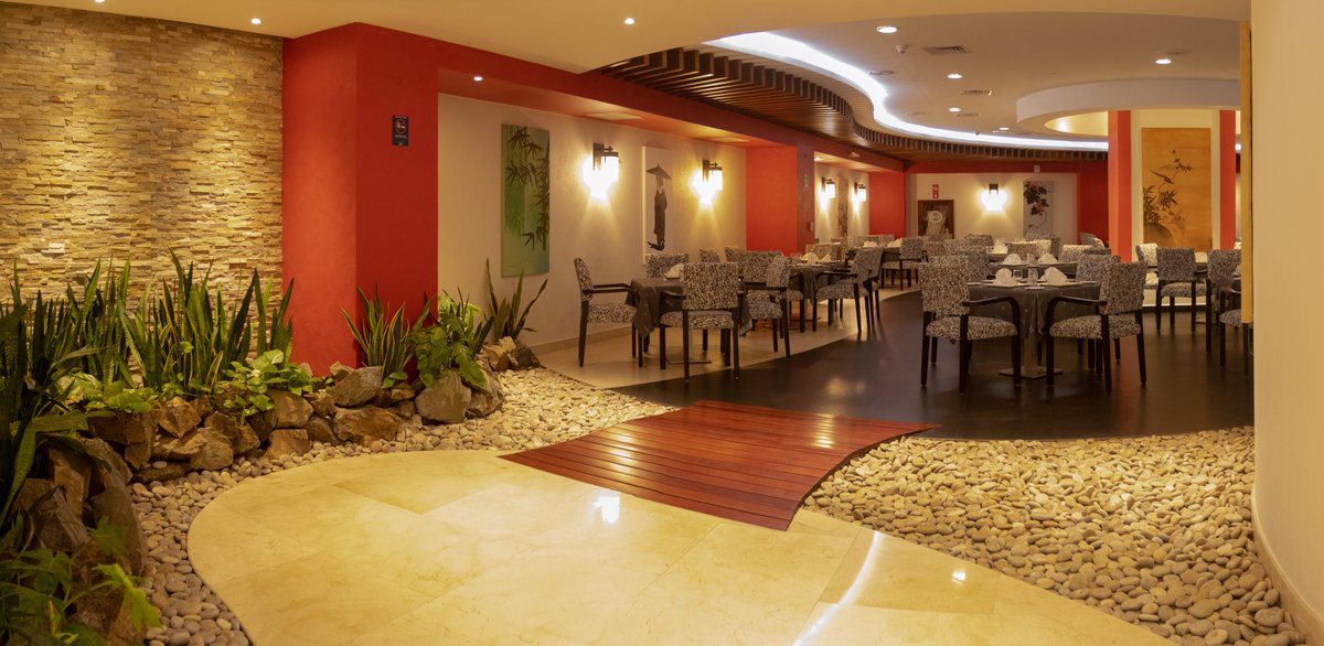 Restaurante "Bambú &amp; Sakura" Especialidad en cocina Oriental. ¿Ya lo conoces?#TodoIncluido #AzulixtapaGrand🍽 😋
Reservaciones en:
azulixtapa.com.mx | azulixtapagrand.com.mx 👈