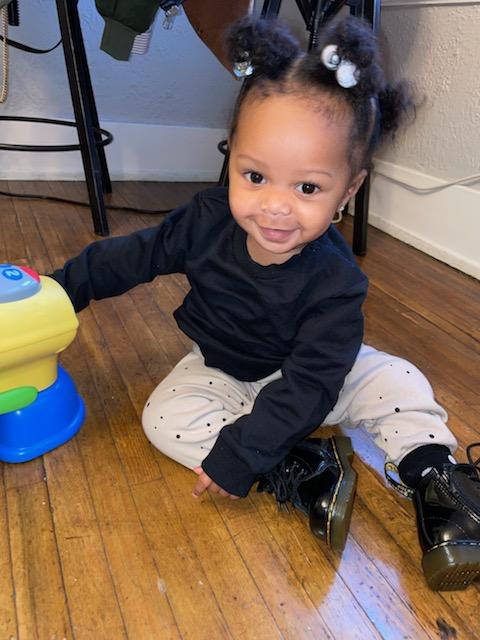 NaraLove23's tweet photo. I bought these Doc Martin's for lil baby at the baby shower she can finally fit them😍  #shoegameproper 🖤 https://t.co/Lq8oZZPVA4