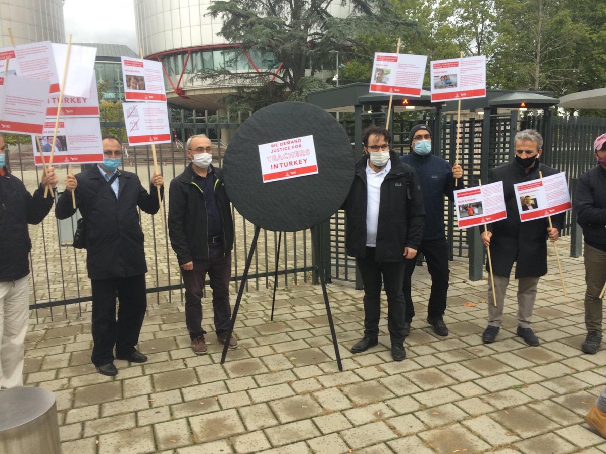 Gittiğimiz yolun doğruluğundan eminiz. Ecel de sizin elinizde değil. Sonu Allah’a kavuşmak olan bu yolda yürürken bize ne yaparsanız yapın. Hatalarımızdan ders alarak daha canlı ve heyecanlı yolumuza devam edeceğiz. Allah bizi rızasından ayırmasın.

AslaPes Etmeyeceğiz