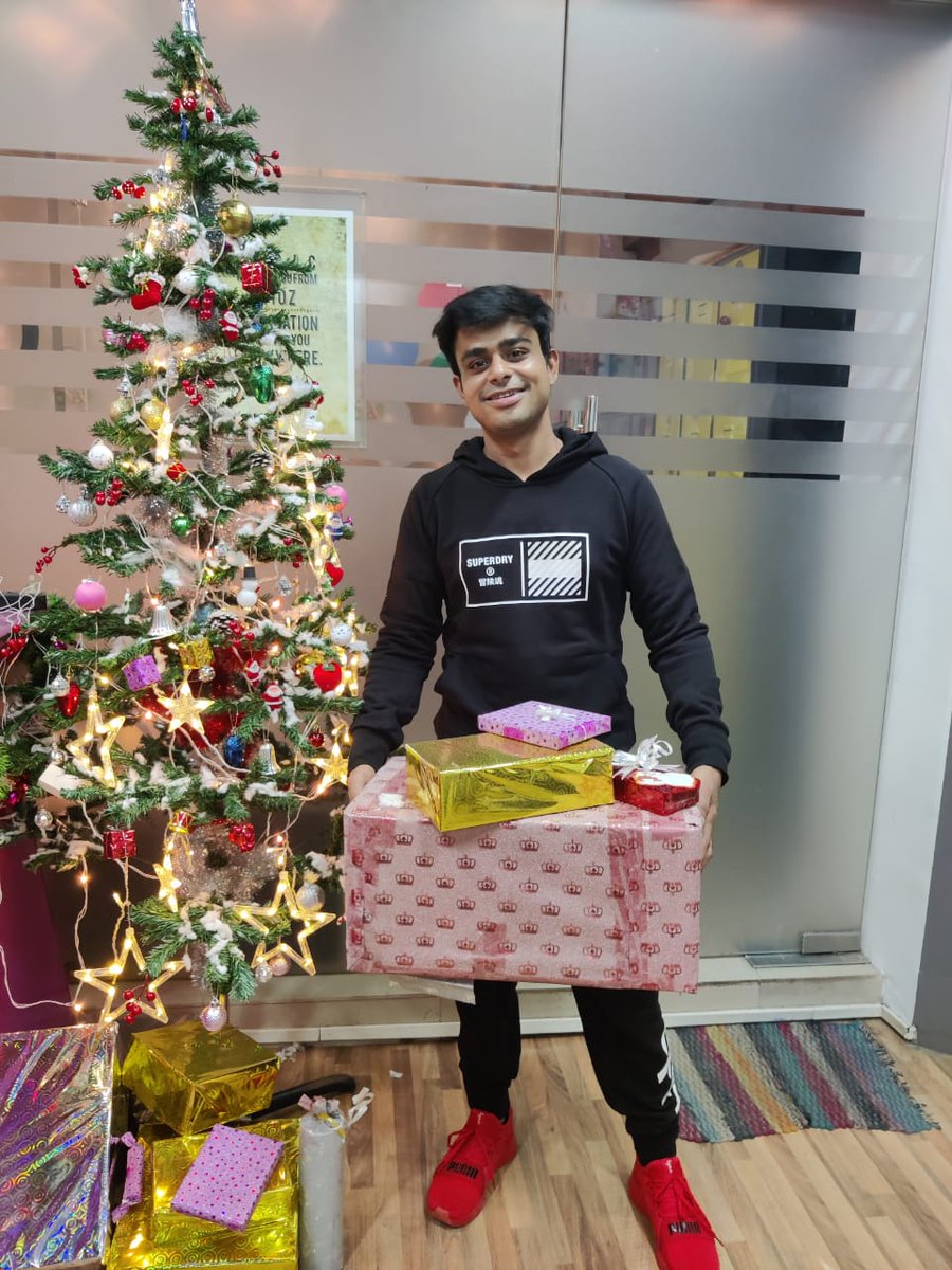 InkGraphTechno's tweet photo. Christmas Celebrations............. What a beautiful time of year to be surrounded by a wonderful Inkgraph family.

Best wishes and Merry Christmas to Everyone!

#MerryChristmas #christmastree #christmasdecor #love #santa #winter #christmastime #gift #christmasgifts #holidays https://t.co/4kefY6MRob