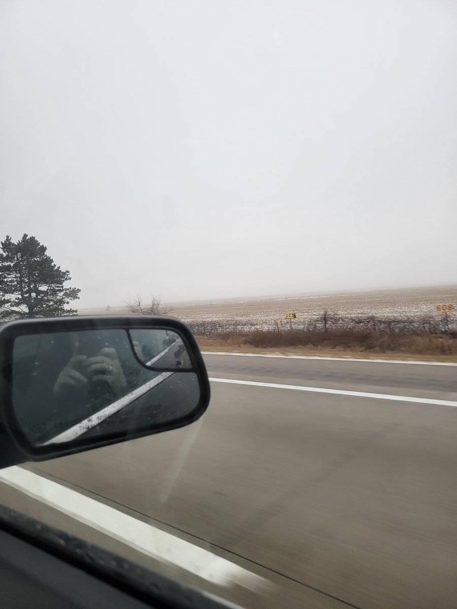 freddiefsh's tweet photo. Same, empty field. https://t.co/lgpuDpvJWq