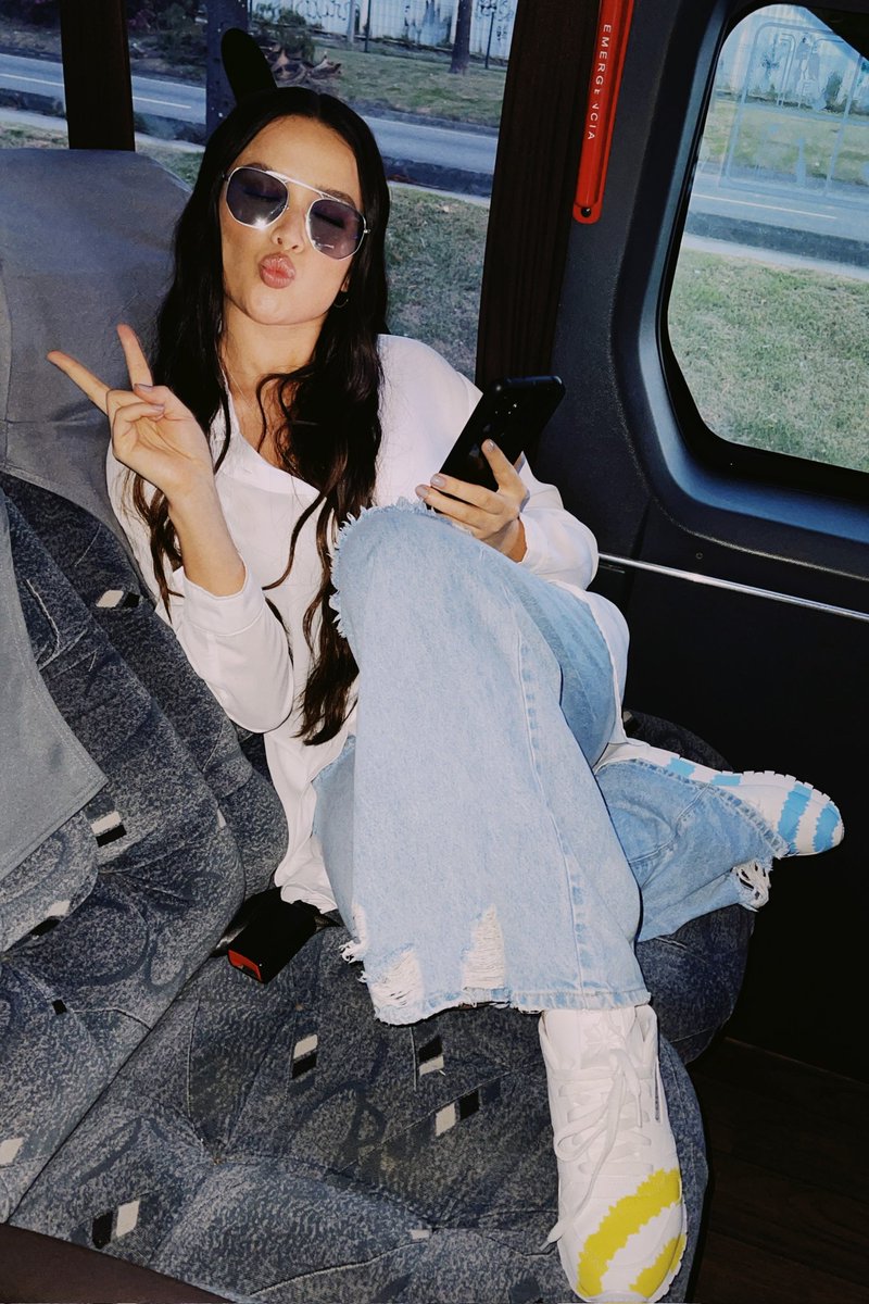 juliette's tweet image. 33 milhões no Instagram. Esse caminho é mais feliz porque tenho vocês. ❤