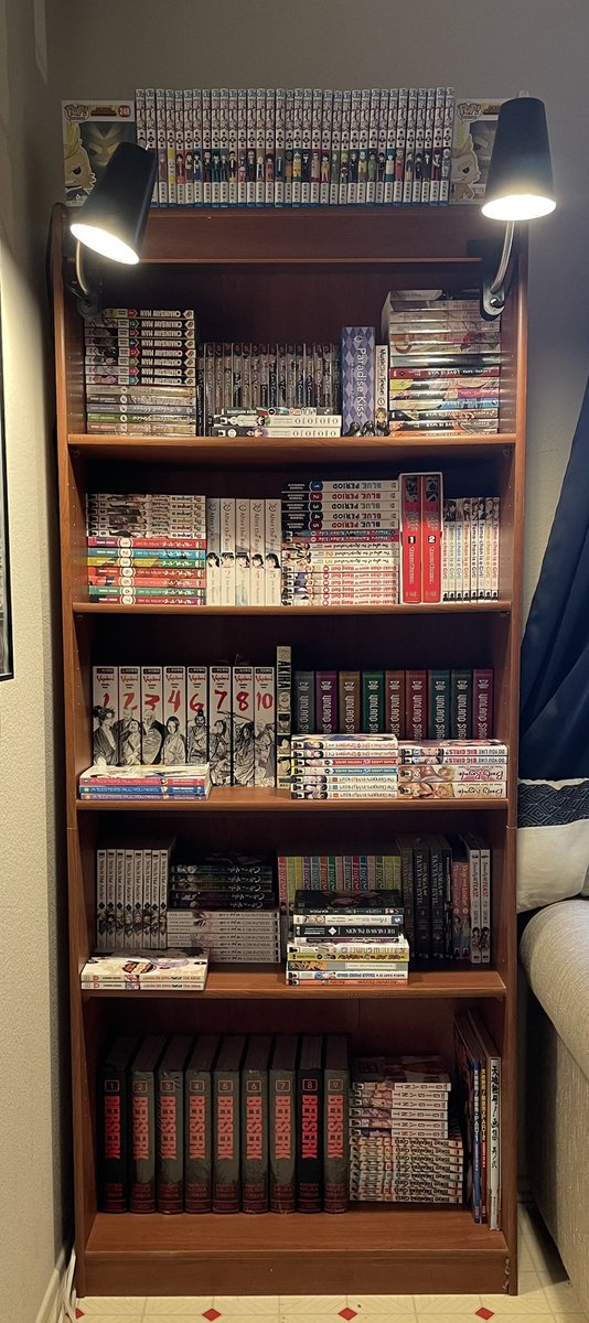 Ory_Senpai's tweet photo. Completed the reorganization of my main bookshelf!! Yay 😁
.
..
…
There are soooo many books that were left behind…
Thankfully bookshelf #2 gonna be free now to support! #oosouji https://t.co/ZnTPgVwZyf