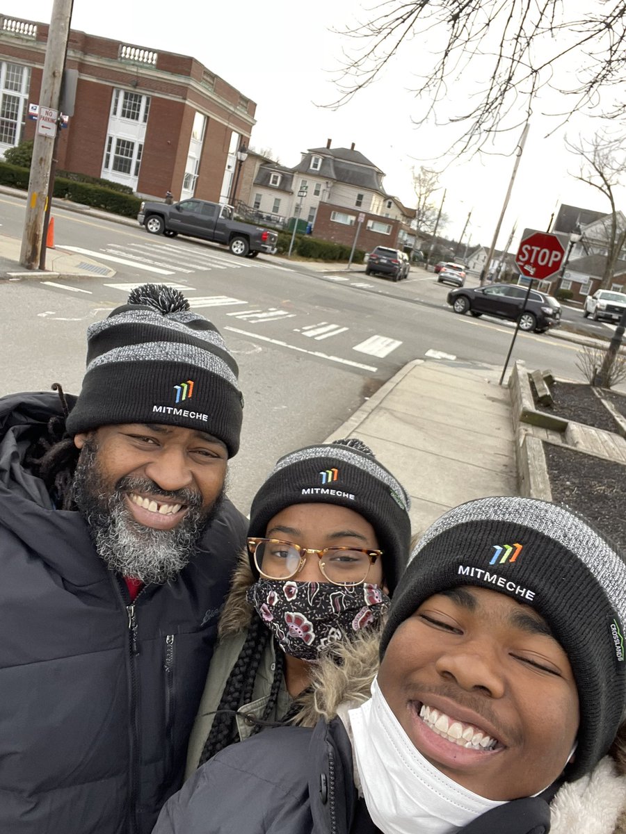 bgnance's tweet photo. It’s Christmas time in Boston, Mass https://t.co/Uv60wZILt3