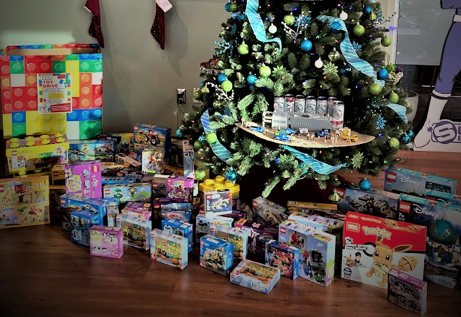 CanyonStateElec's tweet image. Thank you to our employees, vendors, and business associates, who honored our late founder, Steven Maderazzo, by donating Lego toys in his memory. Steven would be pleased to learn that we were able to deliver 57 Lego sets to Ronald McDonald House. Your generosity is appreciated.